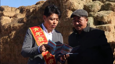 新疆布尔津县司法局：普法入户暖人心 法治意识入民心