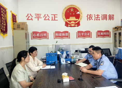 海南洋浦法院交通法庭与儋州交警支队洋浦大队召开座谈会