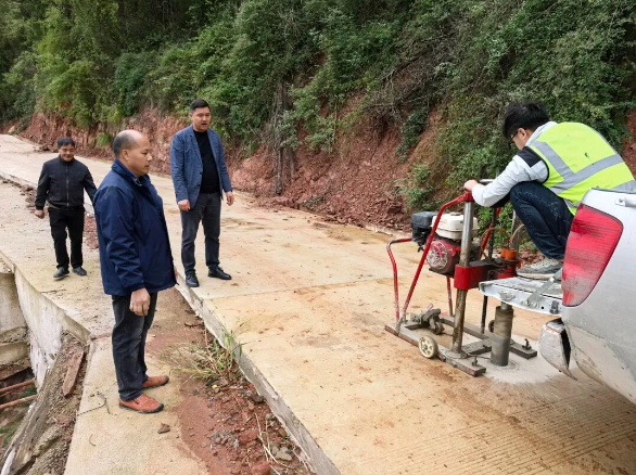 广元市利州区：“烦心路” 变身 “幸福路”