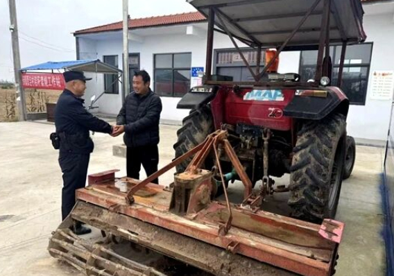 河南省商丘市永城公安局：秋收路上的暖心“警”色