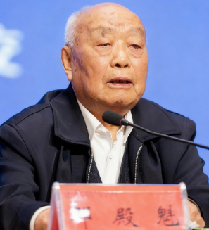 邓殿魁：做孩子们的护航人