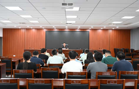 海南保亭法院举行新任人民陪审员就职宣誓仪式