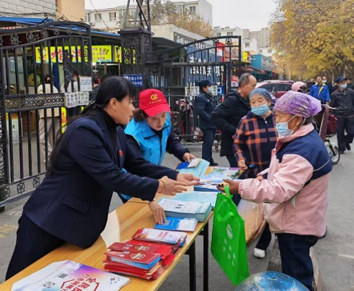新疆生产建设兵团第七师胡杨河市奎东农场司法所开展《中华人民共和国法治宣传教育法》专题宣讲