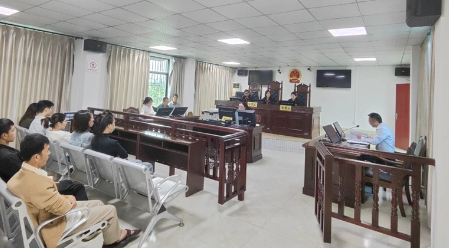 海口中院：巡回审判进乡村 法治种子播心田