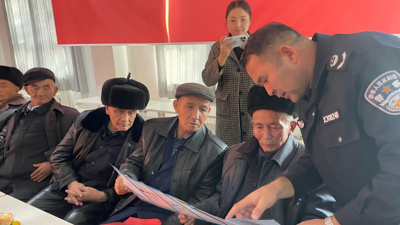 重阳送法暖桑榆——新疆青河县司法局萨尔托海乡司法所“三式服务”守护银龄幸福