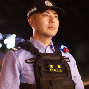 阳光下的守护——记全国优秀人民警察梅伊基层治理的“朝夕工程”