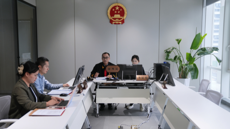 首槌敲响！海口美兰法院金融（融资租赁）巡回法庭高效调解一起融资租赁纠纷