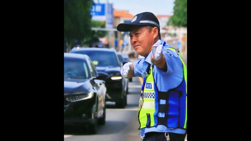 海南东方交警黄吴华：为民服务的脊梁 永远不会弯曲