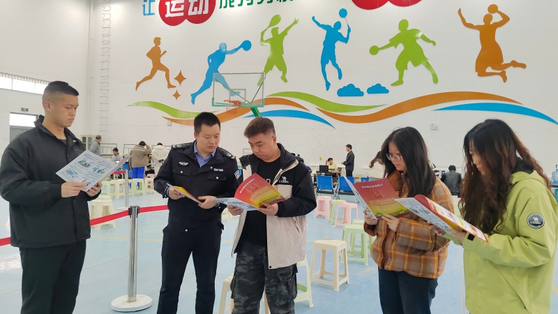 法治护航职工招录 共建阳光招录环境——新疆生产建设兵团第七师胡杨河市一二八团司法所开展招录政策解读与反诈宣传系列活动