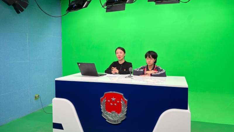 “律师+学生”互动普法——新疆库尔勒市司法局直播解读《中华人民共和国预防未成年人犯罪法》