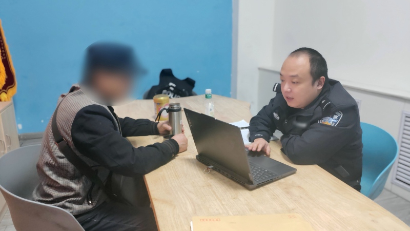 紧急止损！新疆乌鲁木齐市公安局高新区（新市区）分局民警火速拦截为群众挽损13万元