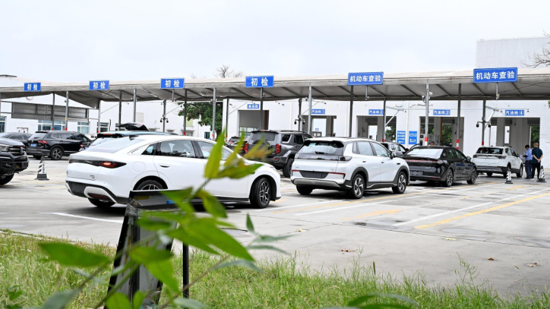 网售“作弊OBD”竟让“问题车”通过年检？揭秘黑色产业链