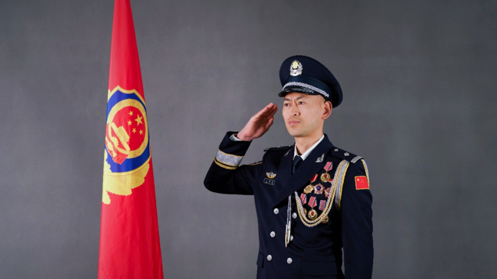 冷柏林：用铁血丹心写就基层民警的初心答卷