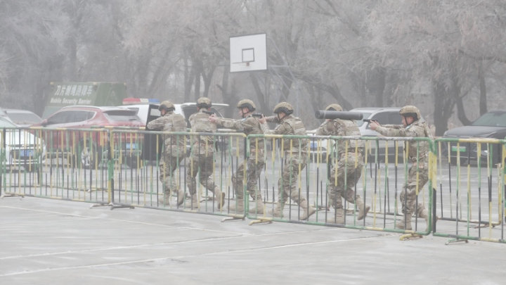 新疆塔城地区乌苏市多部门联合举办政法系统警营开放日