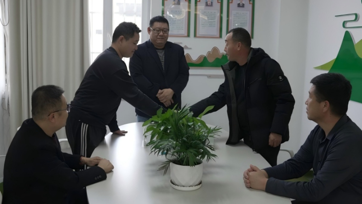 新疆塔城地区乌苏市林草特色调解室诉前成功化解多年合同纠纷