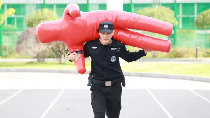 2分08秒！昭通硬汉段鑫宇的“尖兵”锻造之路