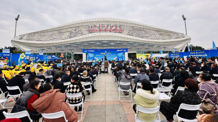 百日挑战赛启动！2025年全国交通安全日凉山站打造沉浸式安全课堂