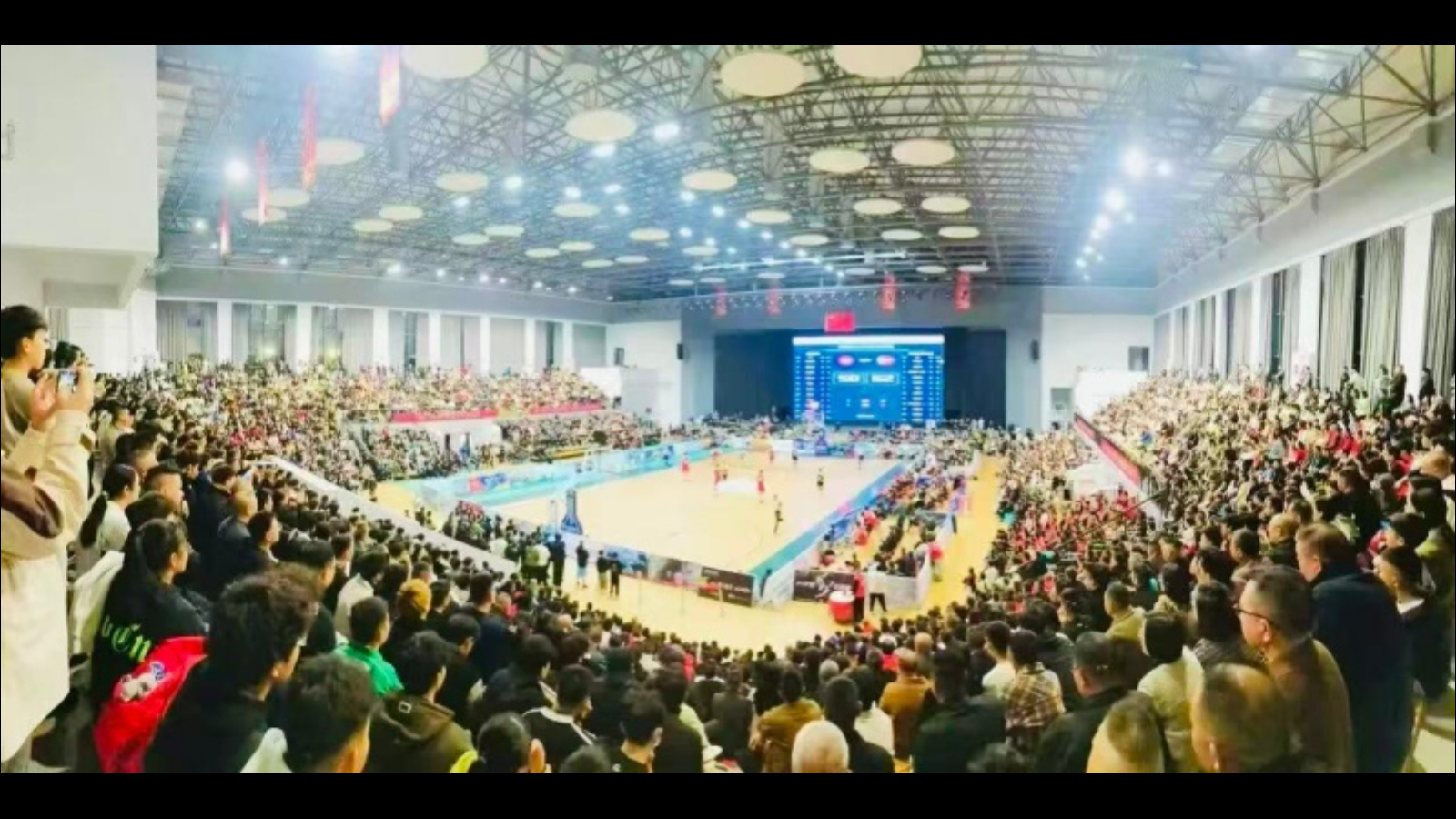 湖北恩BA：看台上的别番风景