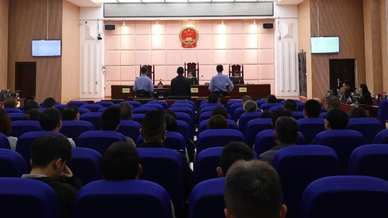 海南乐东法院公开开庭审理罗某某受贿案