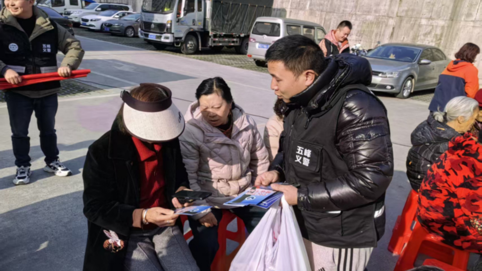 湖北恩施：义警“小力量” 治理“大提升”