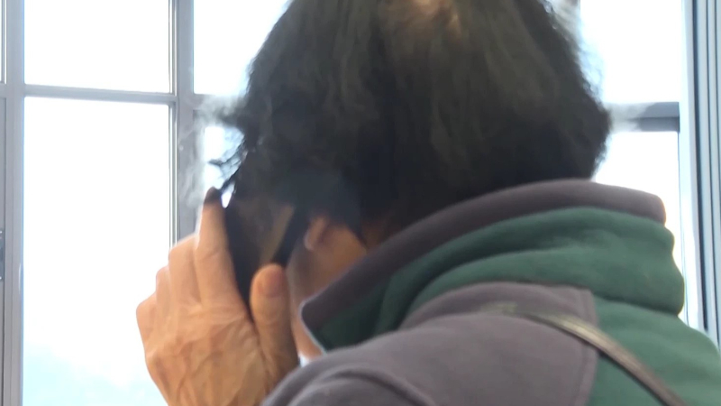 “耳听为虚” AI拟声骗局已让多名老人上当受骗