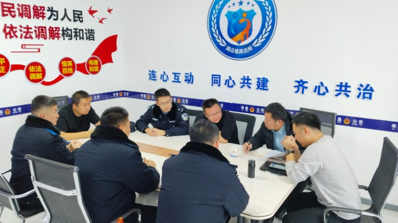 新疆生产建设兵团第六师五家渠市奇台垦区公安局：寒风凛冽脚步丈量 平安守护初心不减