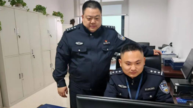 高墙内的“侦探”