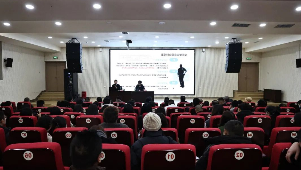 武胜法院：这是一堂讲给老师听的法治课