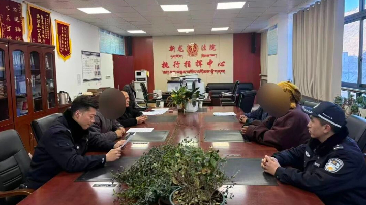 千方百计护诉求 苦口婆心化矛盾