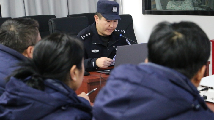 新疆沙湾市公安局“政警企联合办公室”：解决的都是员工“烦心事”
