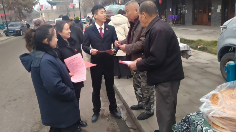 新疆伊犁哈萨克自治州霍城县人民法院：巴扎普法接地气 反恐知识送群众