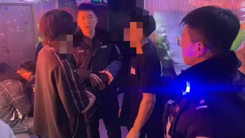 治安清查 护航营商——吉林长春公安桂林派出所开展娱乐场所治安检查专项行动