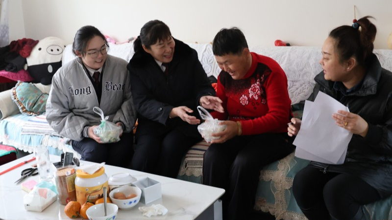 新疆生产建设兵团第二师乌鲁克垦区人民检察院：“检察蓝”的冬至，包的是团圆更是民心