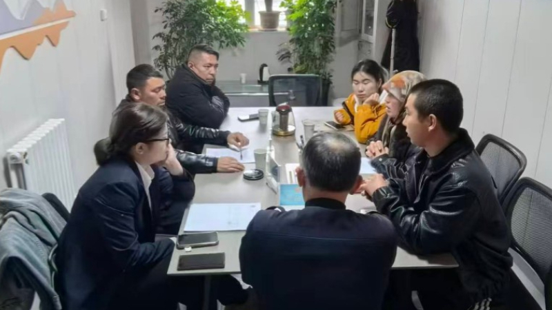 新疆塔城地区乌苏市道路交通事故纠纷人民调解委员会：以专业解“事结” 用温情化“心结”