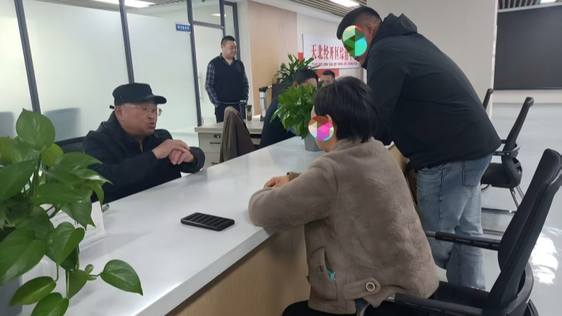 新疆生产建设兵团第七师胡杨河市天北经济技术开发区综治中心：以情化怨气 以策解纷忧