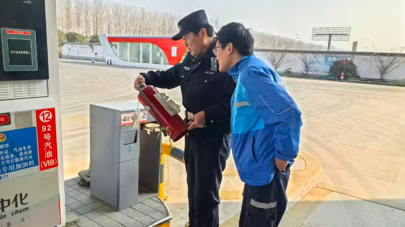 安徽泗县草沟派出所节前安全大检查 筑牢元旦“防护网”