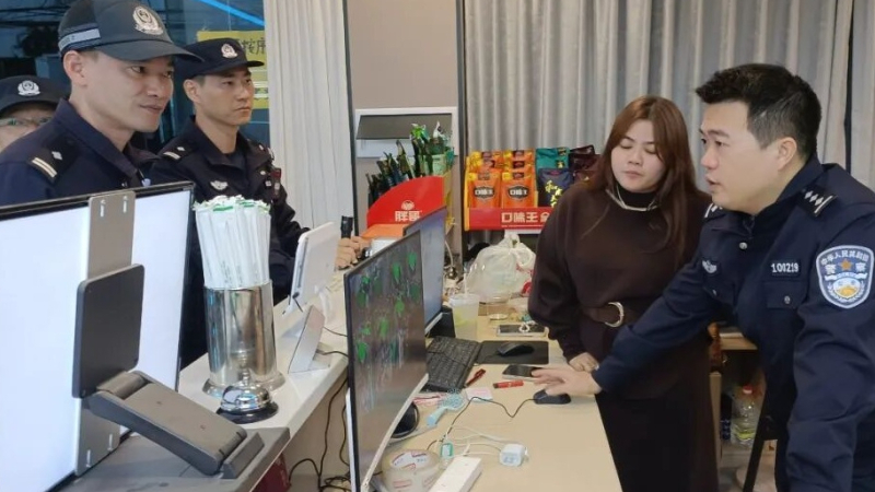 海南琼中公安开展重点场所联合清查行动
