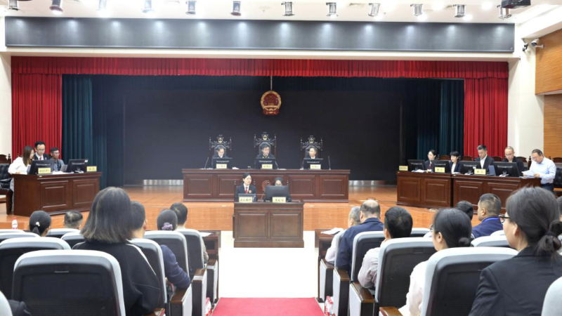 海南儋州：市长出庭应诉 庭审变身“法治公开课”