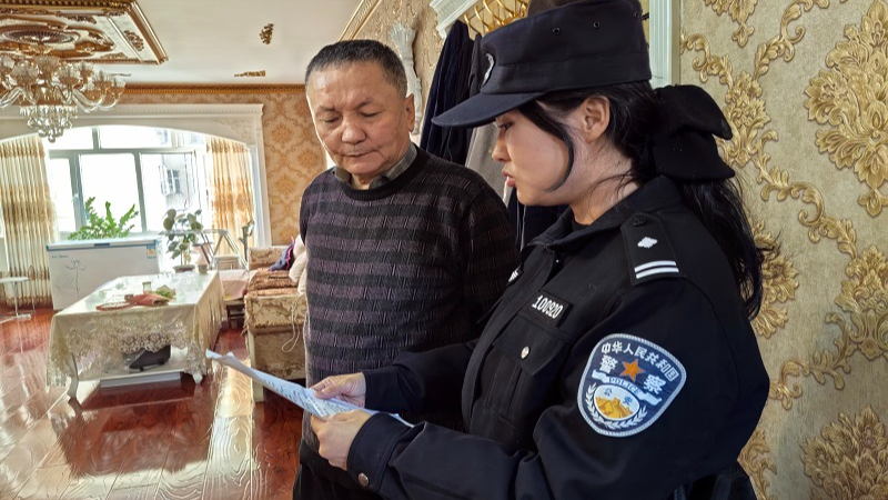 新疆塔城地区沙湾市公安局：“反诈礼包”送上门 岁末织密“防骗网”