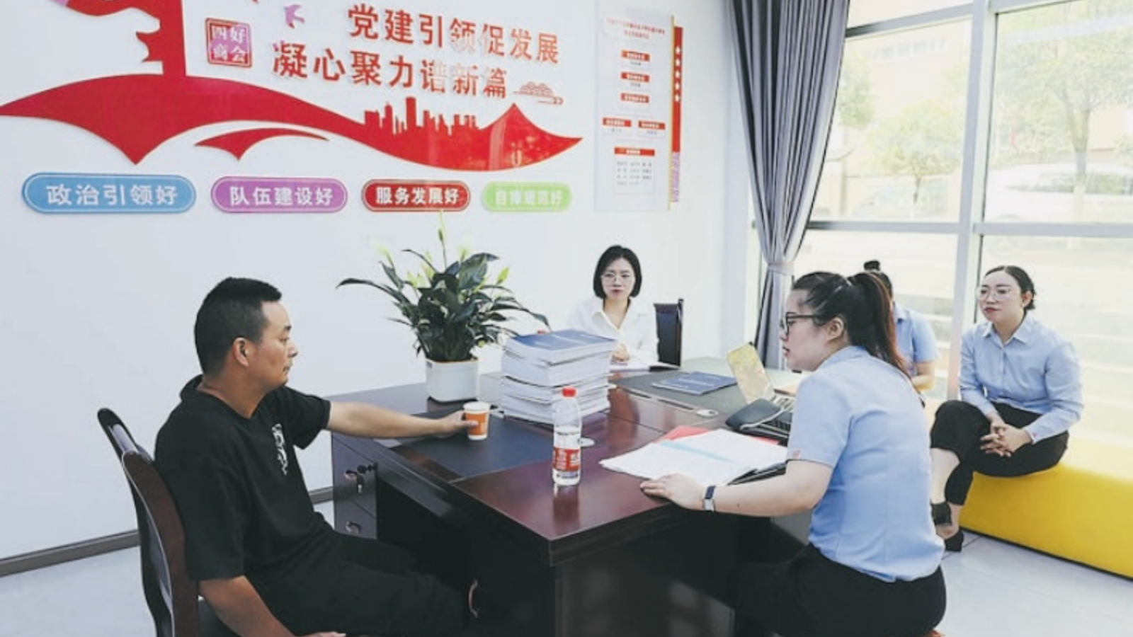 湖北恩施市金子坝街道：“红色引擎”深度植入基层治理与营商服务肌理
