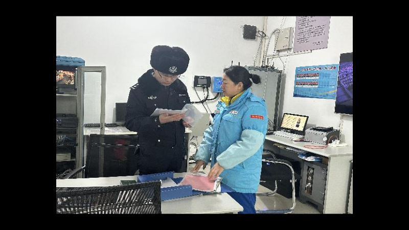新疆哈巴河县公安局开展岁末年终安全大检查