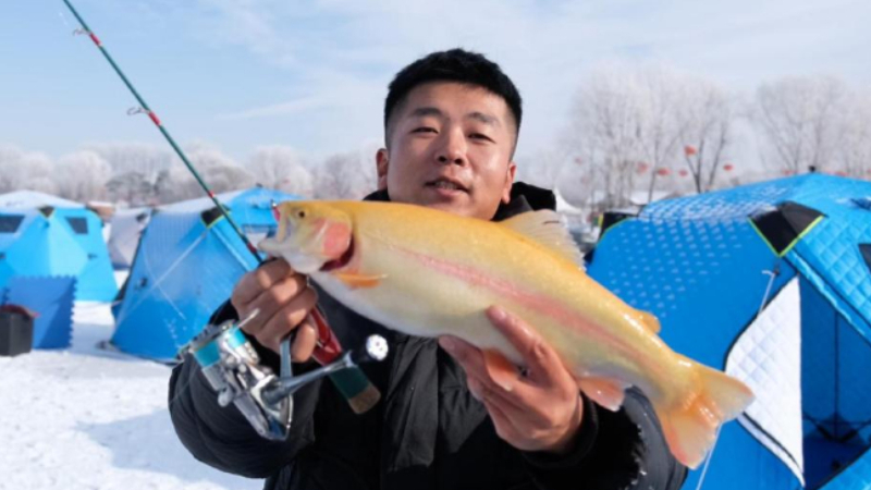 吉林梅河口冰钓英雄赛启幕 冰雪竞技激活冬日经济
