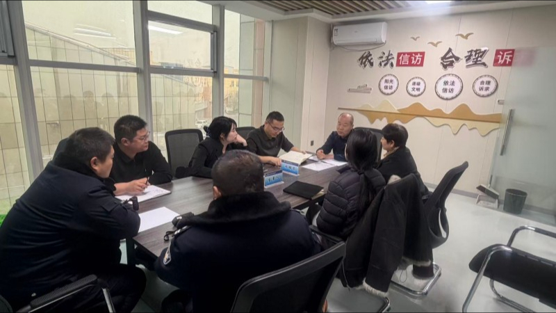 新疆生产建设兵团第七师天北经济技术开发区综治中心：情法理结合解忧效率高 为民服务绘就平安新“枫”景