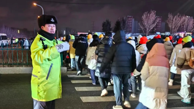吉林省长春市公安局交通管理支队圆满完成第十二届全国大众冰雪季开幕式交通安保工作