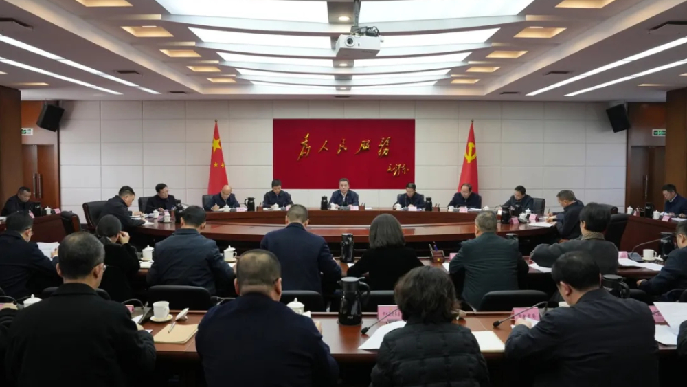 坚定信心排除万难 紧盯目标加速追赶 扎实推动全国文明城市创建走深走实见行见效