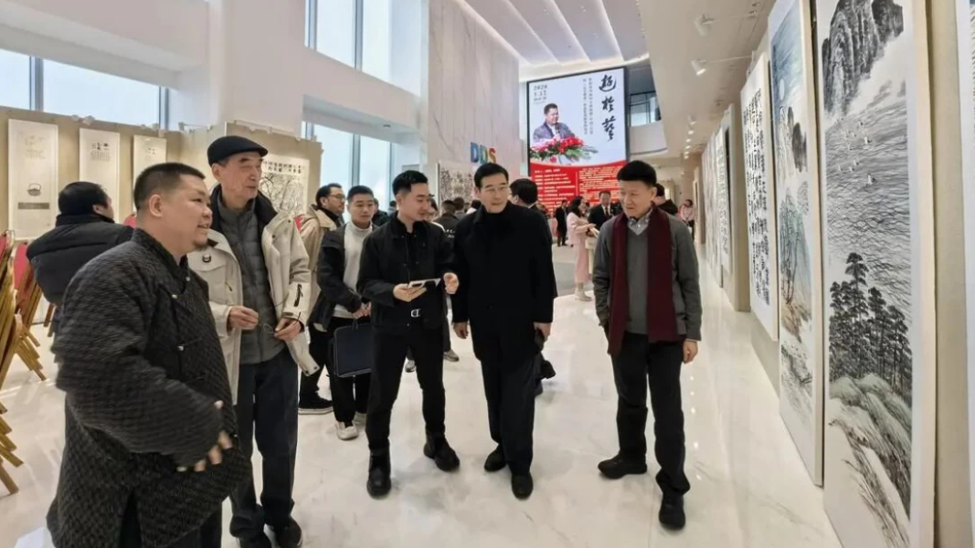 “游于艺”怀馥诗书画印作品全球巡展中国启幕 暨《元亨利贞》作品集出版开印仪式在京隆重举行