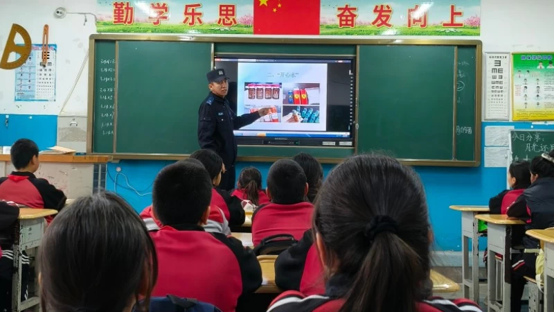 新疆伊宁县公安局：开展寒假安全教育活动 上好寒假安全“必修课”