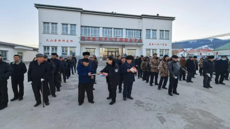 新疆昭苏县扎实推进冬季法治大宣讲活动
