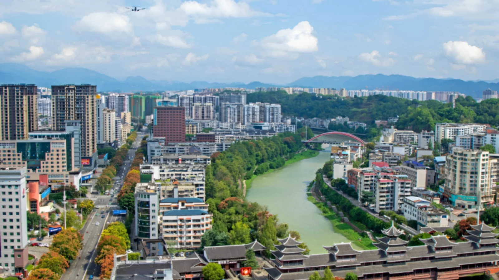 湖北恩施市：匠心呵护家园“城”长