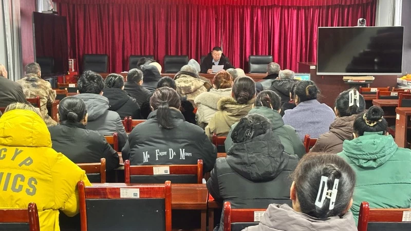 新疆福海县司法局：法治宣讲润民心 安全护航伴我行